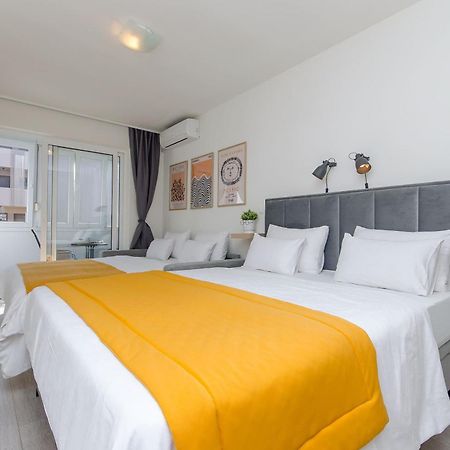 Side By Side Apartments Σπλιτ Εξωτερικό φωτογραφία