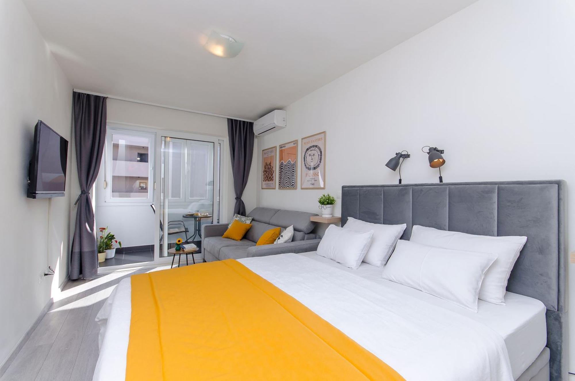 Side By Side Apartments Σπλιτ Εξωτερικό φωτογραφία